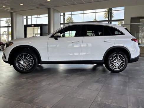 Certified 2025 Mercedes-Benz GLC 300 image 7