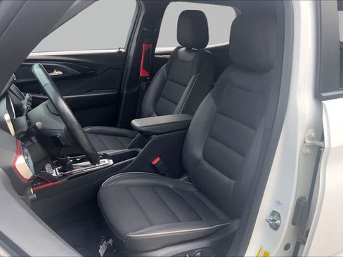 Used 2023 Chevrolet TrailBlazer RS AWD/4WD image 8