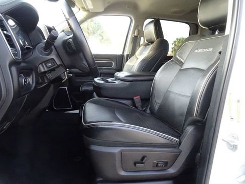 Used 2024 RAM 2500 Laramie w/ Safety Group AWD/4WD image 7