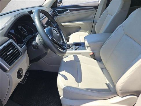Used 2019 Volkswagen Atlas SE w/ Panoramic Sunroof Package AWD/4WD image 10