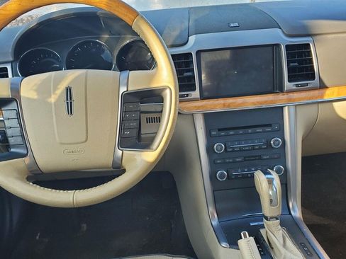 Used 2012 Lincoln MKZ FWD image 7