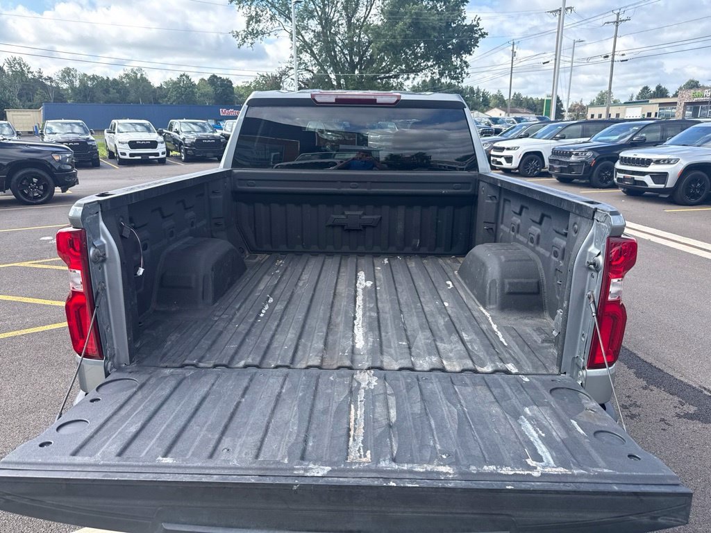 Used 2023 Chevrolet Silverado 1500 RST AWD/4WD image 16