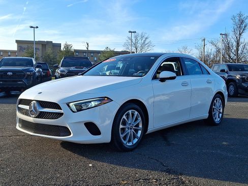 Used 2019 Mercedes-Benz A 220 4MATIC image 3