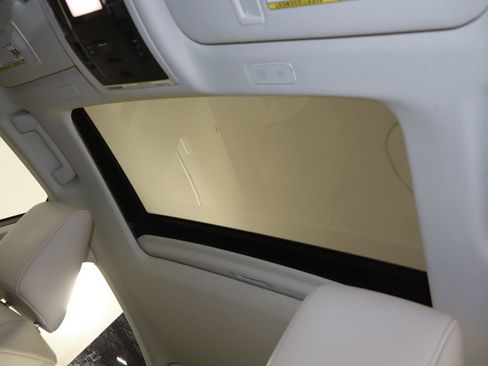 Used 2023 Lexus ES 250 w/ Premium Package AWD/4WD image 24