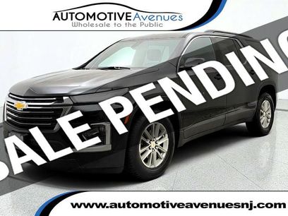 Used 2023 Chevrolet Traverse LT