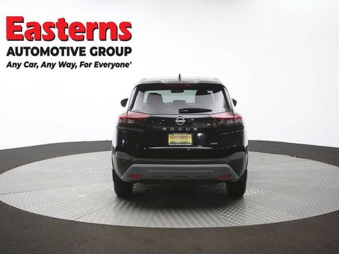 Used 2023 Nissan Rogue S AWD/4WD image 37