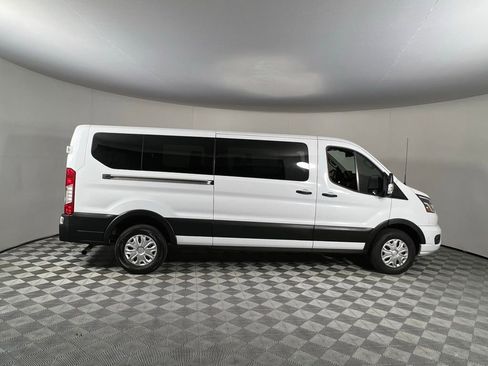 Used 2023 Ford Transit 350 XLT image 3