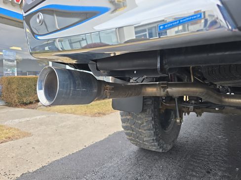 Used 2022 Ford F150 XLT image 5