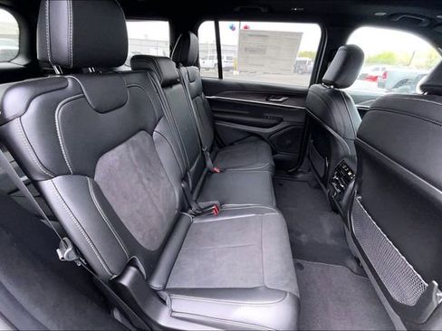 New 2026 Jeep Grand Cherokee L 4WD image 27