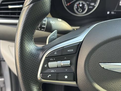 Used 2022 Genesis G70 2.0T w/ Prestige Package RWD image 24