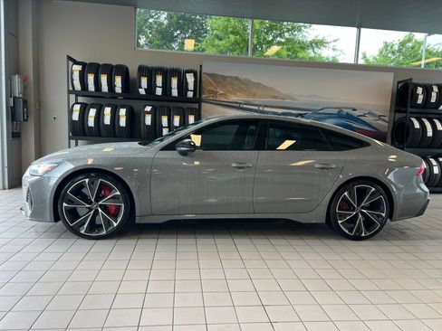 Used 2023 Audi RS 7 Sportback w/ Black Optic Package AWD/4WD image 3