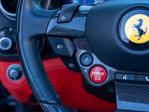 Certified 2022 Ferrari Portofino M image 37