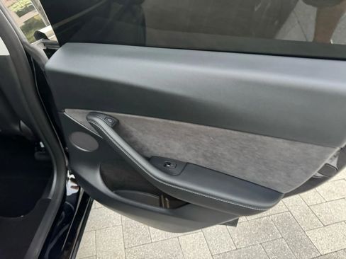 Used 2024 Tesla Model Y Performance AWD/4WD image 37