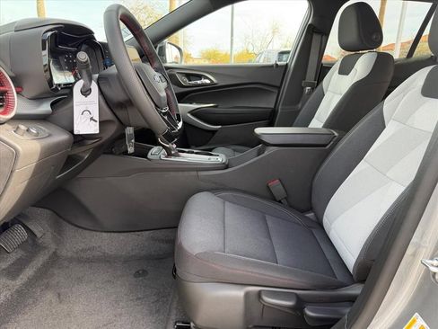 New 2026 Chevrolet Trax RS image 5