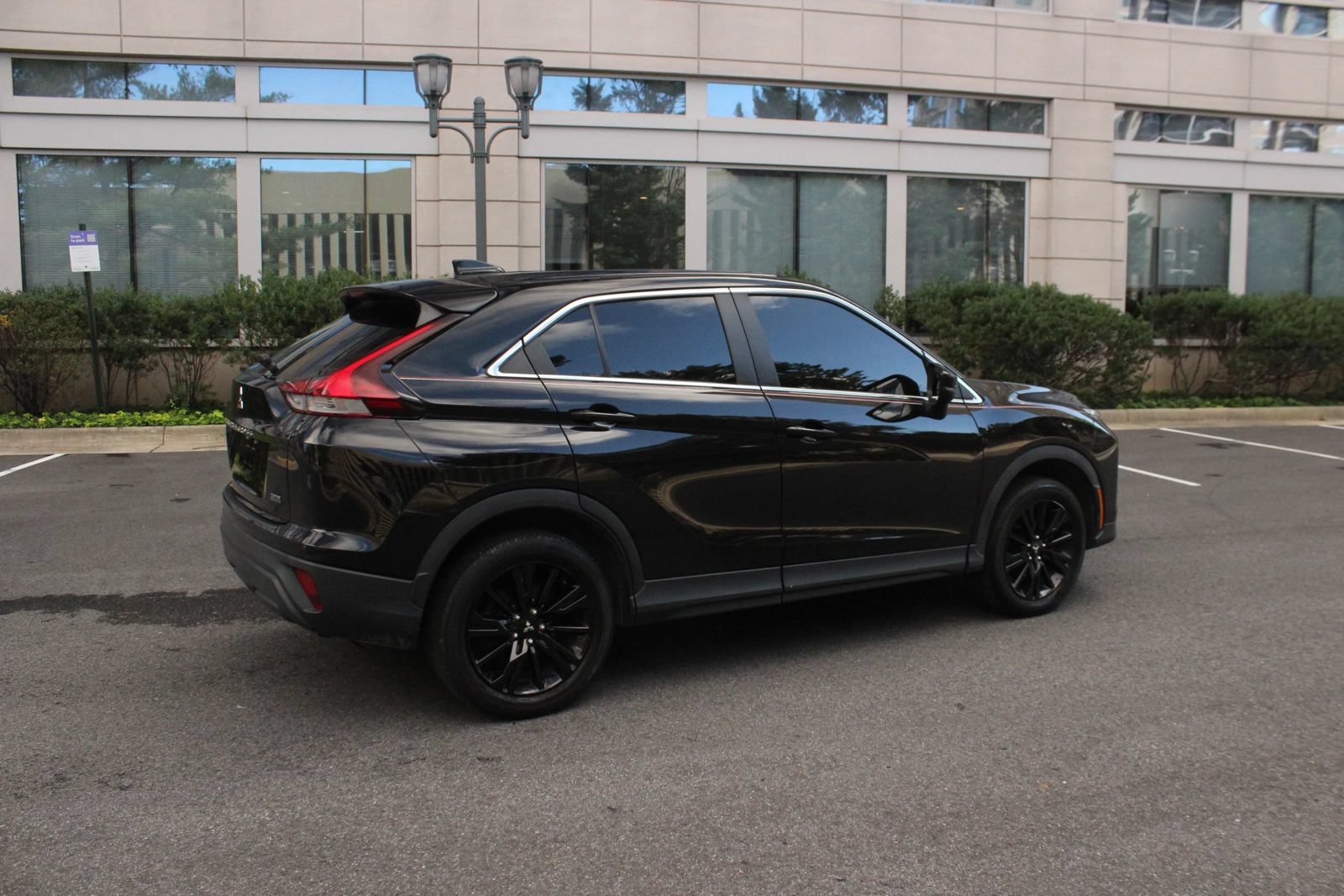 Used 2023 Mitsubishi Eclipse Cross LE AWD/4WD image 7