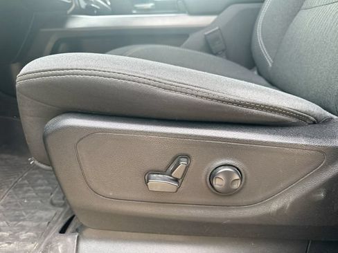 Used 2022 RAM 1500 Big Horn AWD/4WD image 35