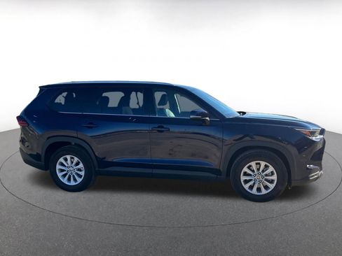 Used 2025 Toyota Grand Highlander FWD image 15