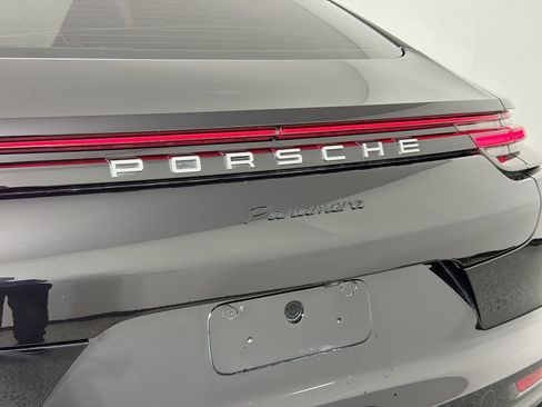 Used 2019 Porsche Panamera 4 image 17