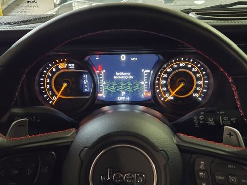 Used 2024 Jeep Wrangler Unlimited Rubicon 392 image 36