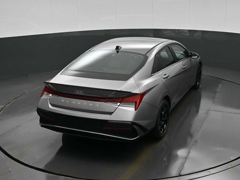 New 2026 Hyundai Elantra SEL Sport Premium image 28