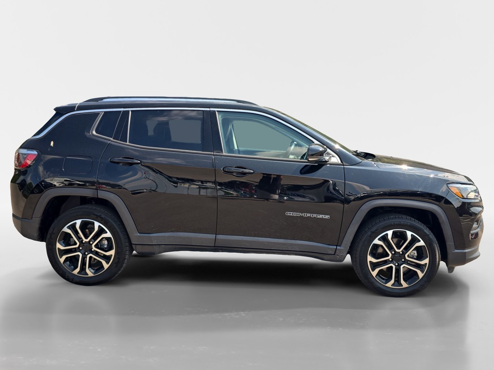 Used 2022 Jeep Compass Limited AWD/4WD image 7