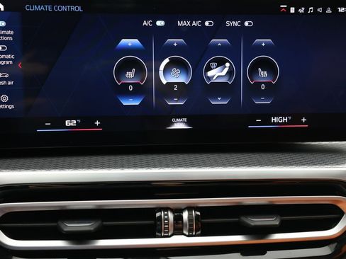 Used 2023 BMW M3 Competition AWD/4WD image 9