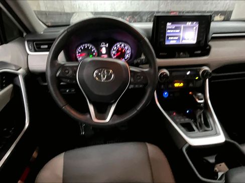 Used 2019 Toyota RAV4 XLE Premium w/ Cold Weather Package image 8