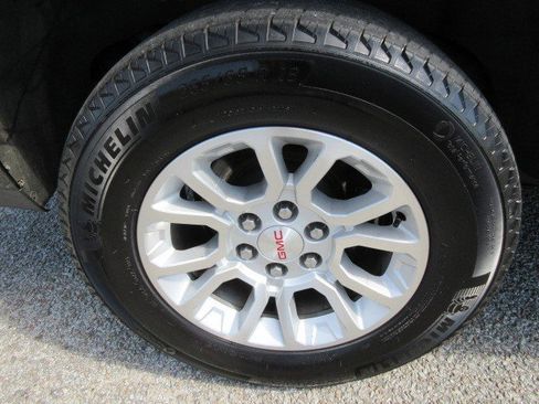 Used 2019 GMC Yukon SLT w/ Open Road Package image 9