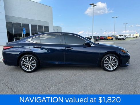 Used 2019 Lexus ES 350 w/ Premium Package FWD image 2