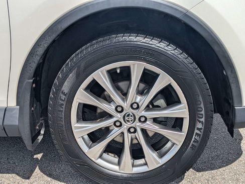 Used 2016 Toyota RAV4 Limited AWD/4WD image 11