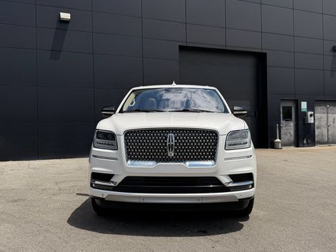 Used 2019 Lincoln Navigator L Reserve AWD/4WD image 8