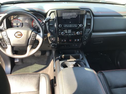 Used 2024 Nissan Titan PRO-4X w/ Pro-4x Convenience Package AWD/4WD image 10