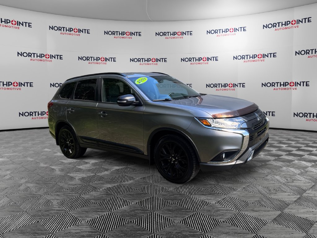 Used 2019 Mitsubishi Outlander AWD image 1