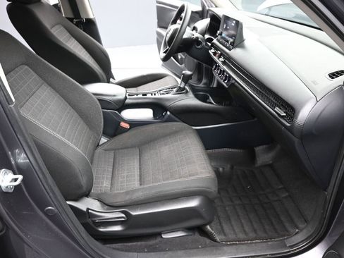 Used 2023 Honda HR-V LX image 24