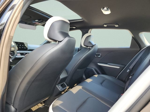 New 2026 Kia K4 GT-Line w/ GT-Line Sunroof Package FWD image 21