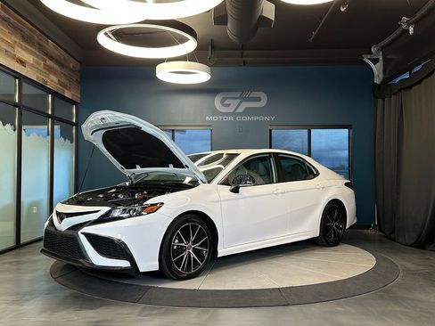 Used 2022 Toyota Camry SE AWD/4WD image 24