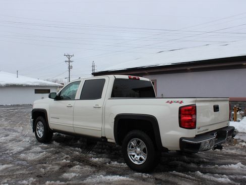 Used 2015 Chevrolet Silverado 1500 LT AWD/4WD image 9