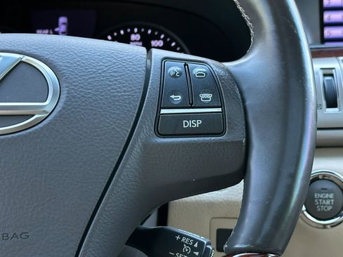 Used 2013 Lexus LS 460 w/ Comfort Pkg image 30