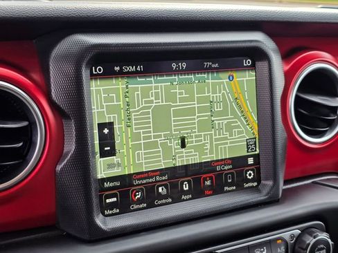 Used 2023 Jeep Wrangler Unlimited Rubicon AWD/4WD image 31