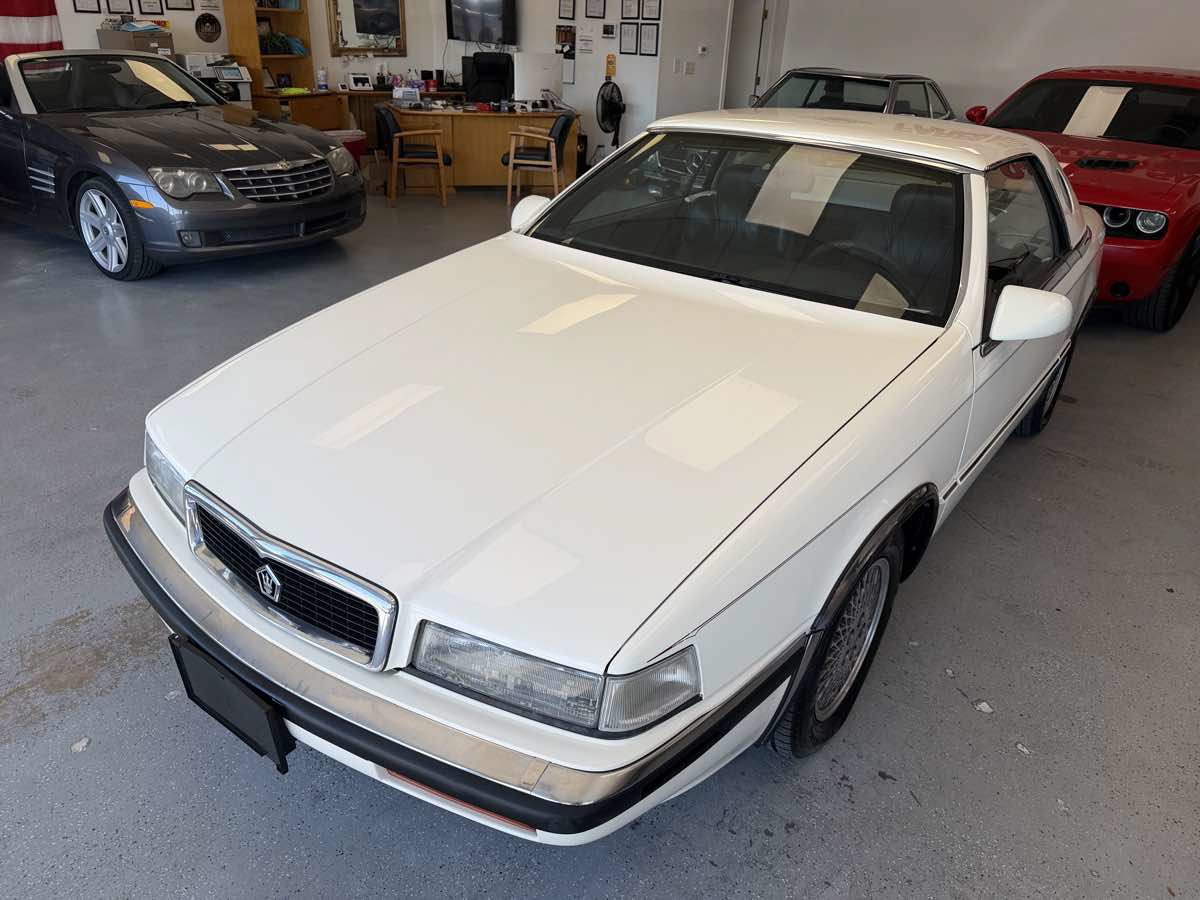 Used 1990 Chrysler TC by Maserati FWD image 9