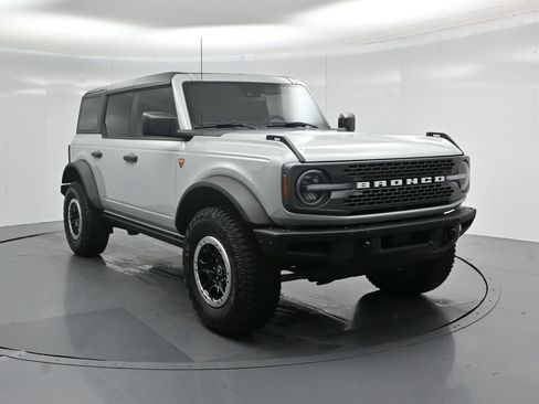 Used 2024 Ford Bronco Badlands w/ Sasquatch Package image 59