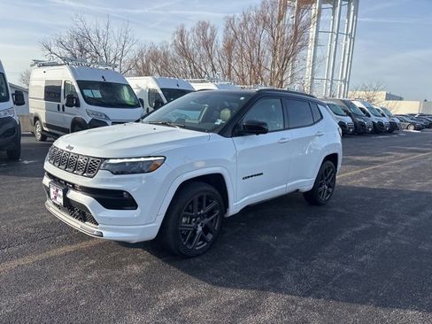Used 2024 Jeep Compass Limited w/ Driver Assist Group I image 1