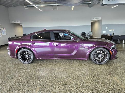 Used 2022 Dodge Charger Scat Pack image 9