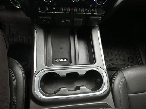 Used 2023 GMC Sierra 2500 SLT w/ SLT Premium Package image 14