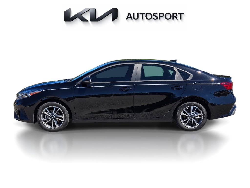 Certified 2024 Kia Forte LXS w/ LXS Technology Package FWD image 13