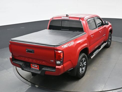 Used 2019 Toyota Tacoma TRD Sport image 38