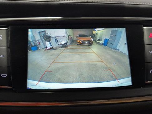 Used 2018 Buick Enclave Premium w/ Experience Buick Package AWD/4WD image 14