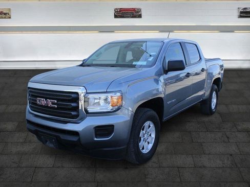 Used 2018 GMC Canyon 2WD Crew Cab w/ Convenience Package image 3
