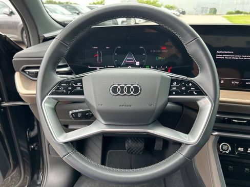 Used 2025 Audi Q5 Premium Plus AWD/4WD image 22