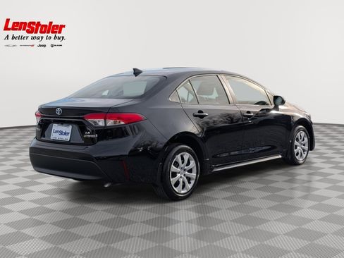 Used 2024 Toyota Corolla LE image 5